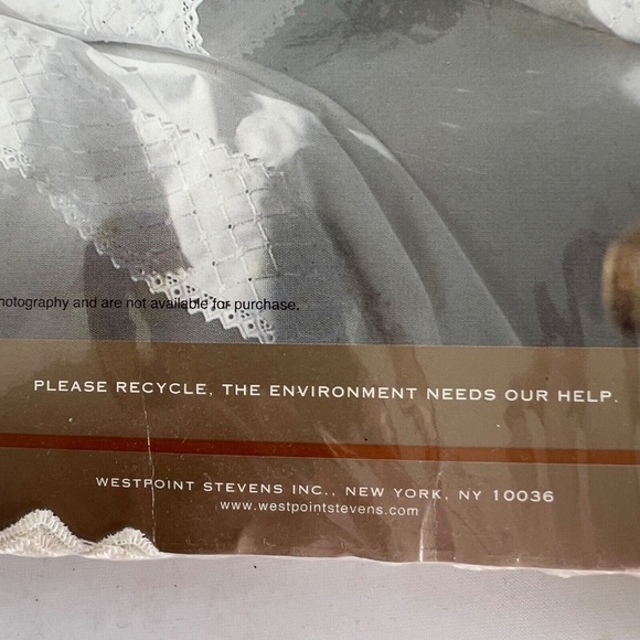 Vintage Lady Pepperell Sheet Luxury 200 Percale Embroidery Twin Flat NEW 1990s - Picture 6 of 8